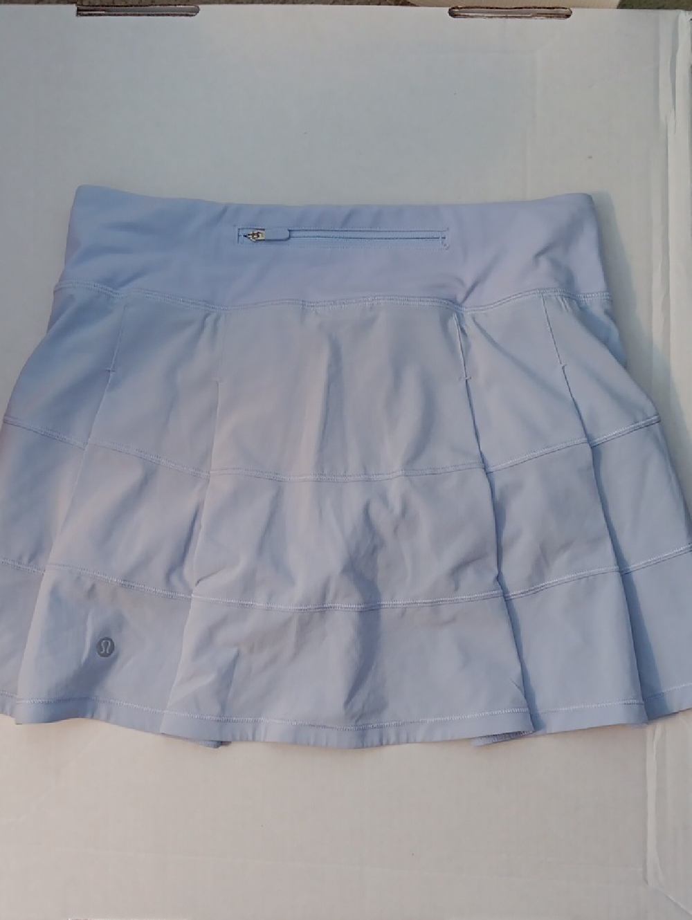 LULULEMON SKORT..SIZE 4